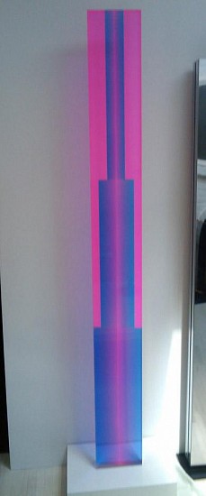 Phillip Low, Untitled
1984, vasa column sculpture; plexiglass